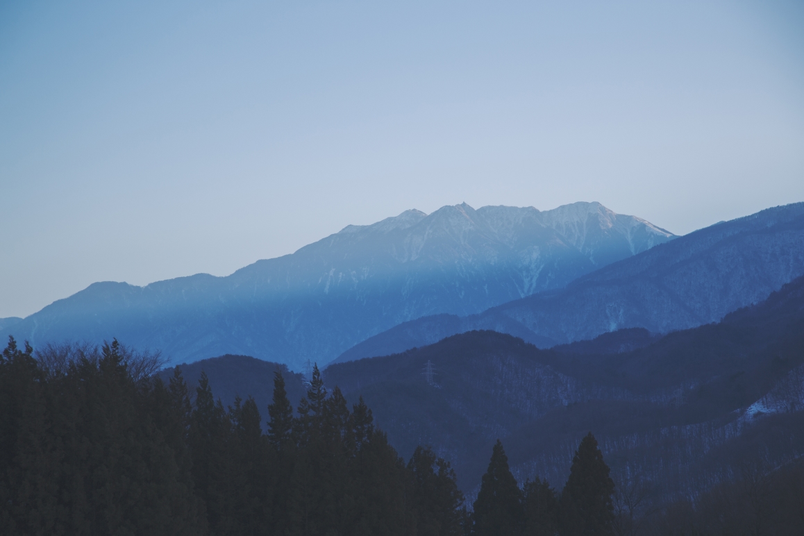 水をくれる山