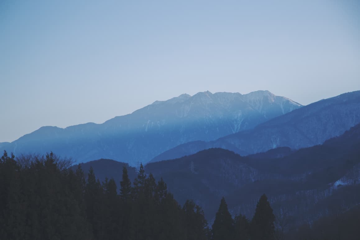 水をくれる山